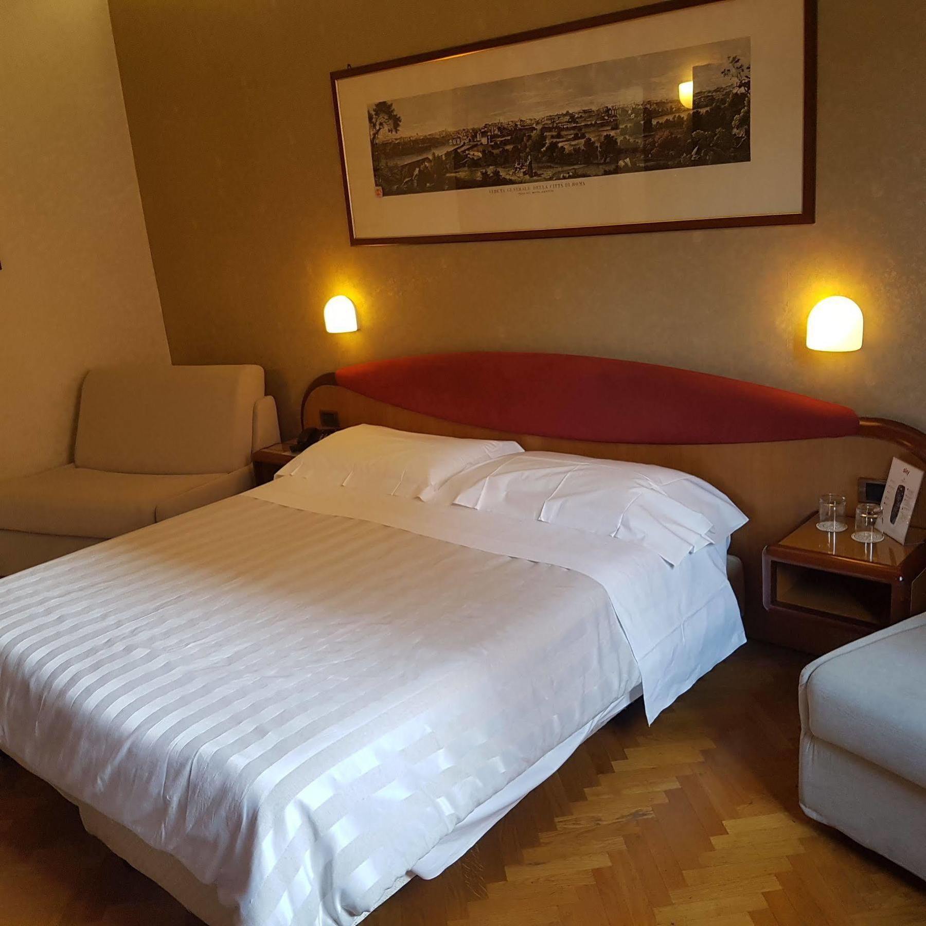 Hotel Fori Imperiali Róma Kültér fotó