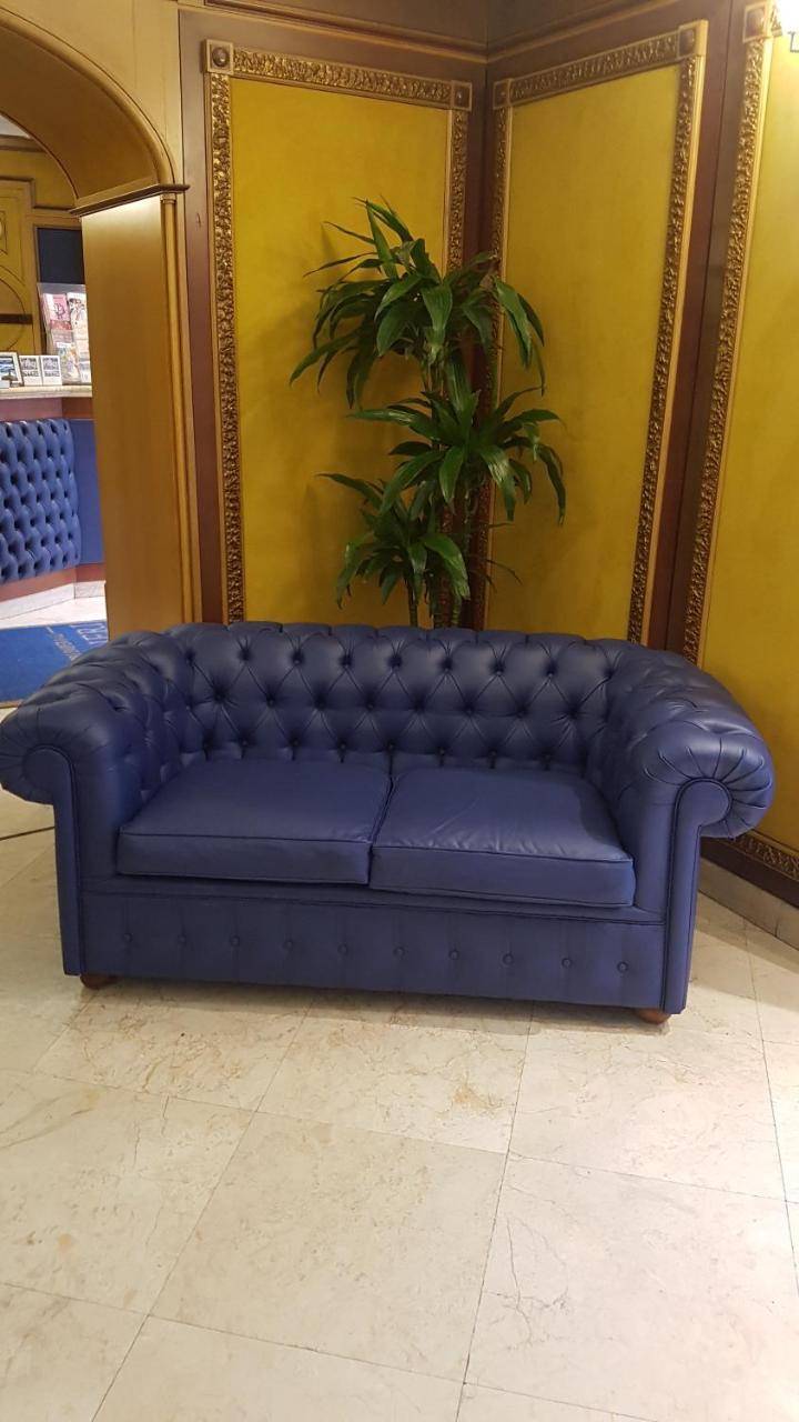 Hotel Fori Imperiali Róma Kültér fotó